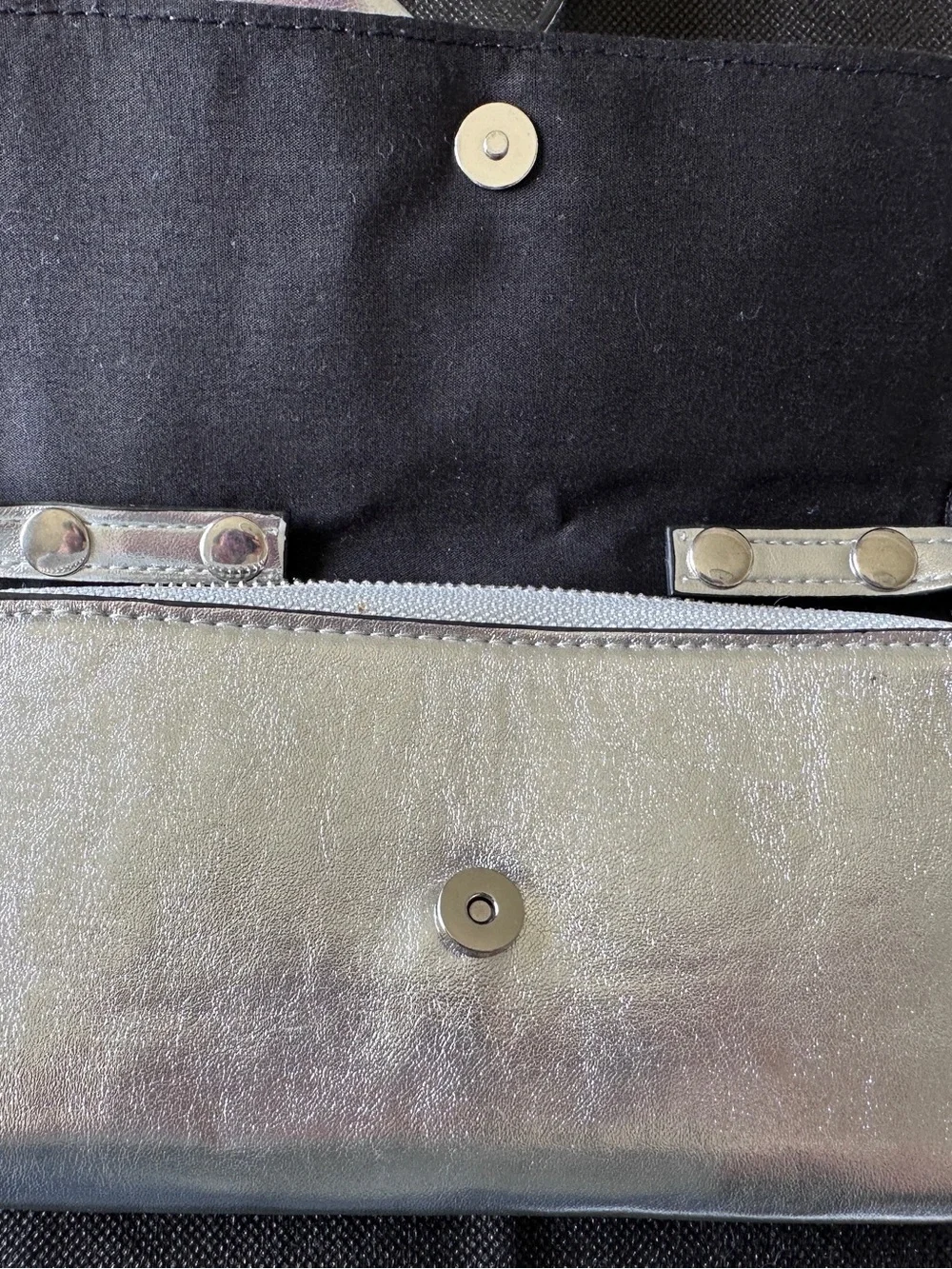 Circus Silver Metallic Bow Shoulder Bag Crossbody Clutch Purse OS